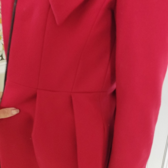 Alice + Olivia Red Tulip Coat, S/P - Picture 5 of 9